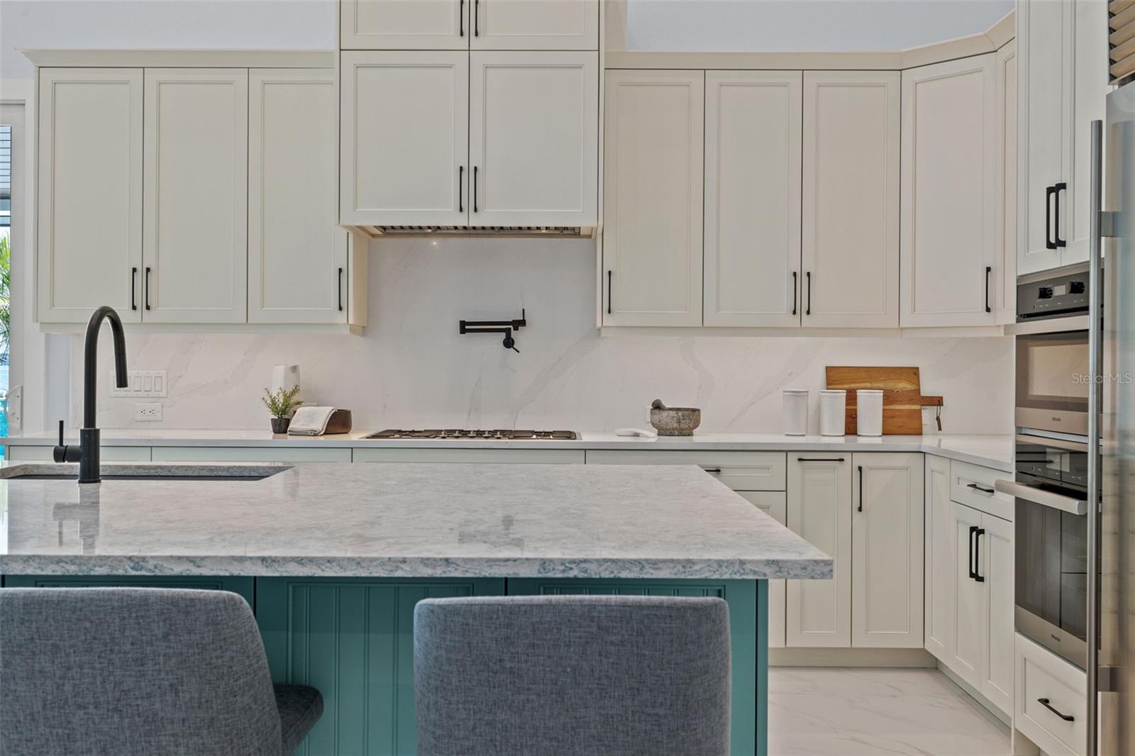 BELLEAIR BEACH YACHT CLUB ESTATES - Residential