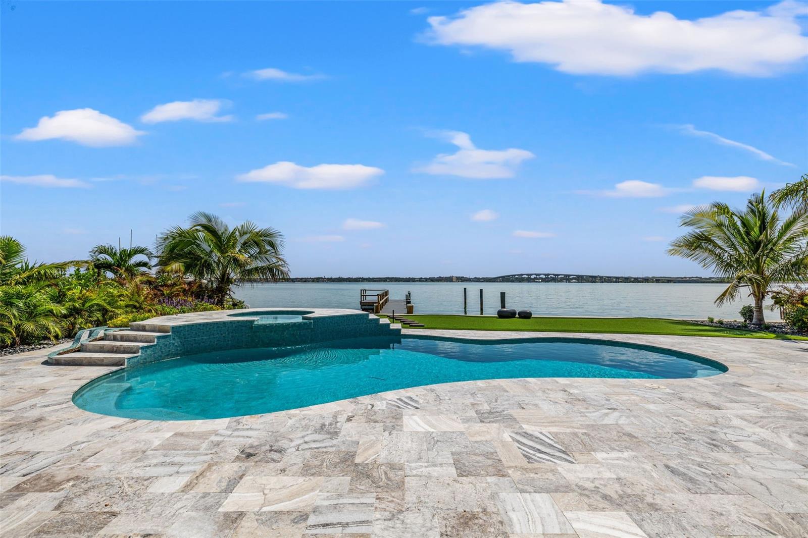 BELLEAIR BEACH YACHT CLUB ESTATES - Residential