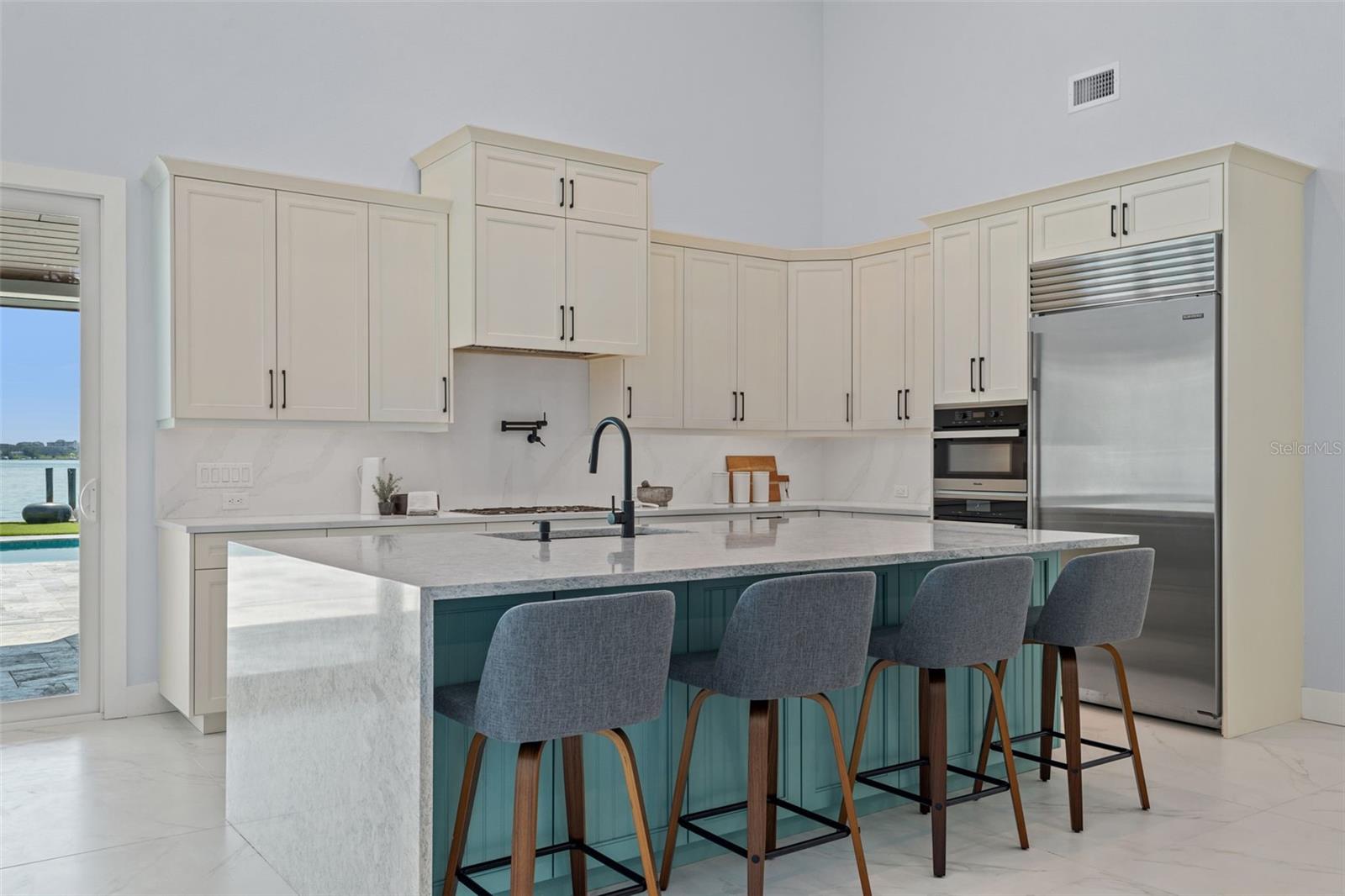 BELLEAIR BEACH YACHT CLUB ESTATES - Residential