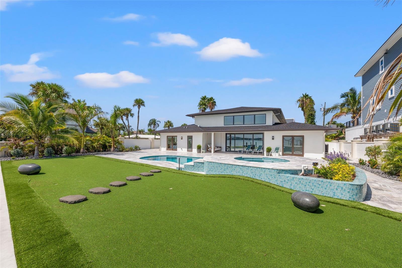 BELLEAIR BEACH YACHT CLUB ESTATES - Residential