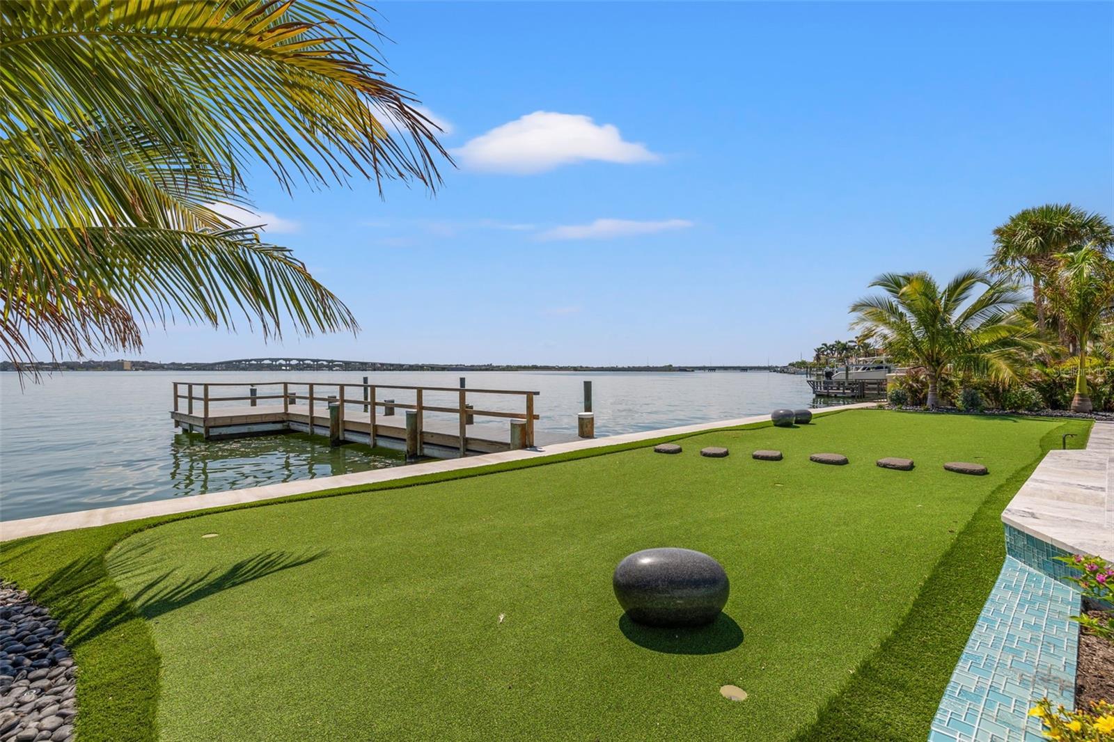 BELLEAIR BEACH YACHT CLUB ESTATES - Residential