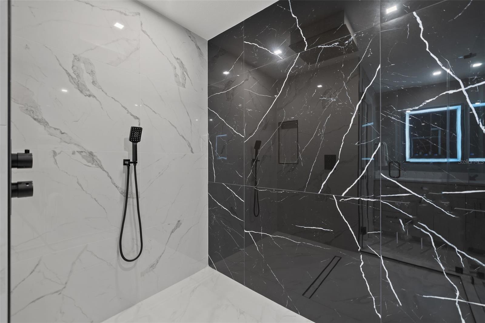 BELLEAIR BEACH YACHT CLUB ESTATES - Residential