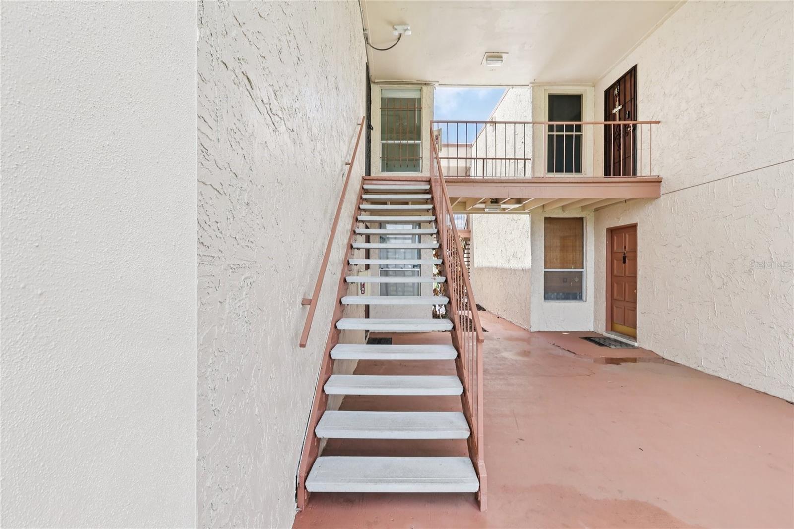 ROYAL ARMS CONDO - Residential