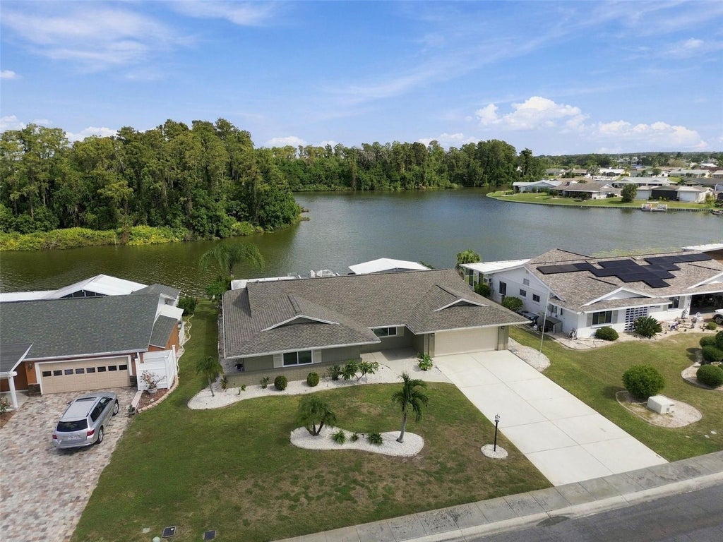Photo of 1615 Bunker Hill Drive, Sun City Center, FL 33573 (MLS # W7889933)