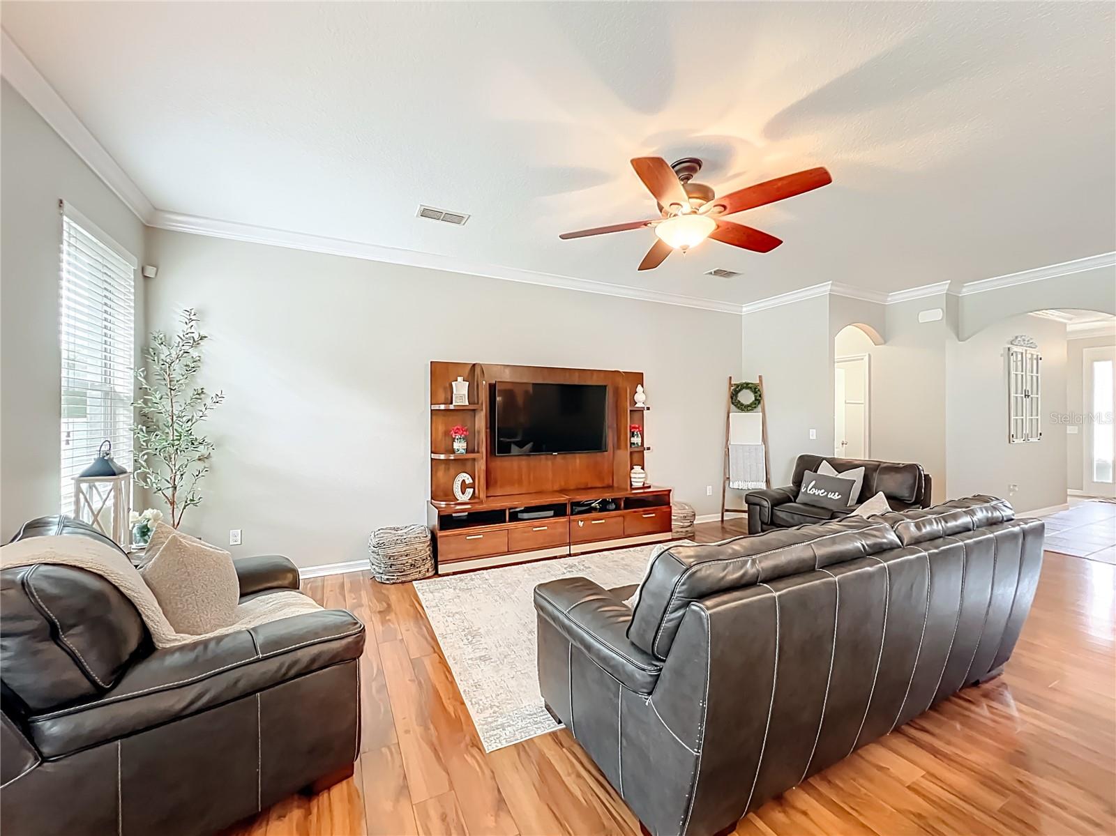 ROCK SPRINGS RIDGE PHASE VI-B - Residential