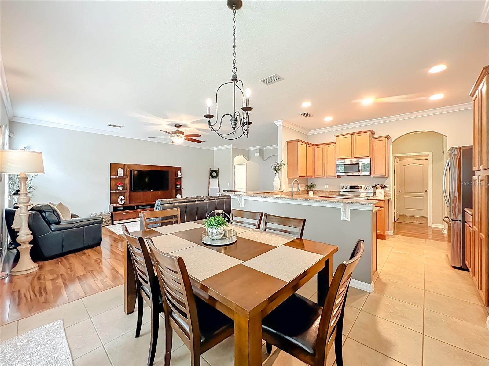 ROCK SPRINGS RIDGE PHASE VI-B - Residential