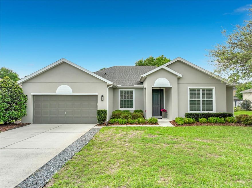 Welcome to this spacious and beautifully maintained home in the highly desirable Rock Springs Ridge community. From the moment you step inside, you are greeted by an inviting formal living and dining area featuring beautiful laminate and tile flooring, creating a warm and elegant first impression.
As you continue through the home, you’ll appreciate the open-concept layout and high ceilings that enhance the sense of space and natural light. The heart of the home is the expansive great room, seamlessly connected to the kitchen and dining area—perfect for both everyday living and entertaining guests. The kitchen is well-appointed with 42-inch cabinetry and granite countertops, offering both style and functionality for preparing memorable meals.
This home features four generously sized bedrooms and two full bathrooms, providing plenty of space for family, guests, or a home office. Pride of ownership is evident throughout, with the property being meticulously maintained. A new water heater has also been recently installed, adding extra value and peace of mind.
Step outside to a large backyard with endless possibilities—ideal for hosting gatherings, enjoying outdoor activities, or even building your dream pool.
Located near a variety of outdoor attractions such as Kelly Park Springs, as well as sports, entertainment, and a highly rated new K-8 school, this home offers both comfort and convenience.
Don’t miss this incredible opportunity to own a beautiful home in one of the area’s most sought-after communities!