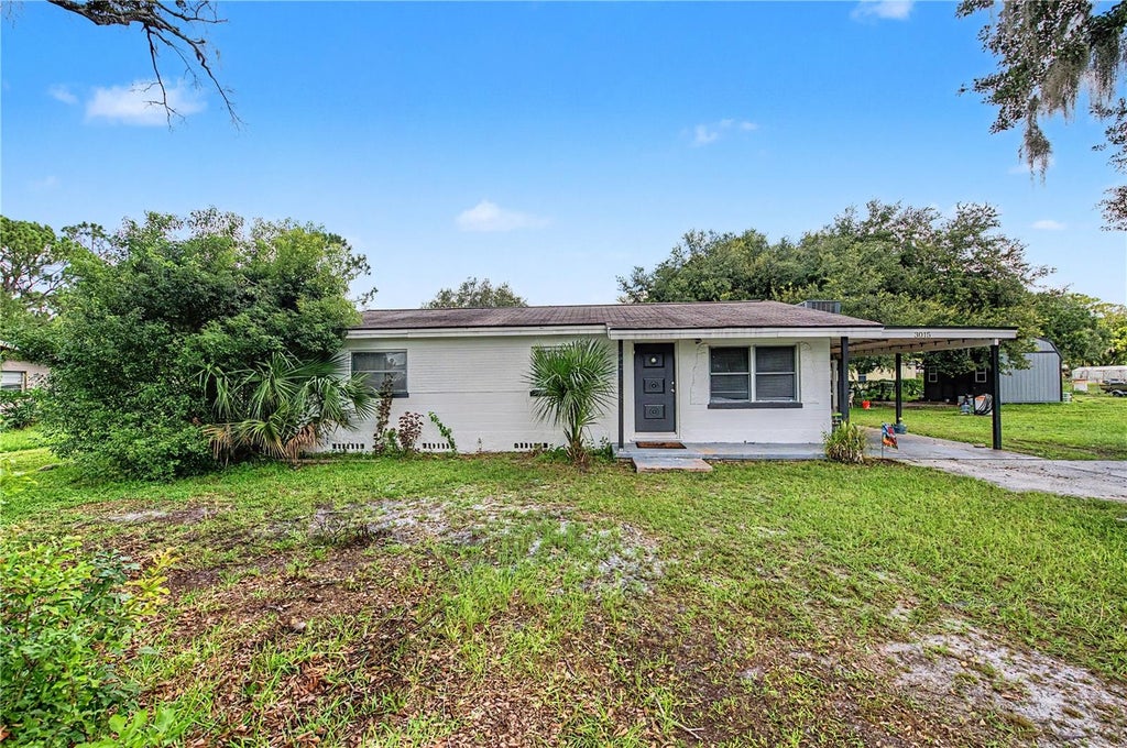 Photo of 3015 Der Road, Plant City, FL 33566 (MLS # TB8534114)