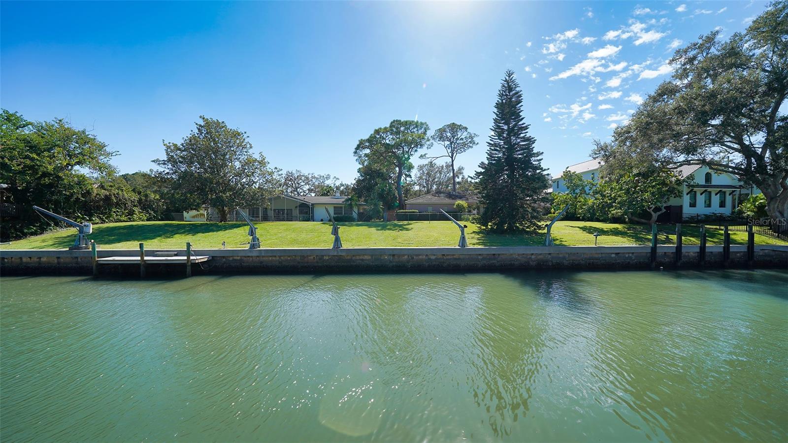 CHEROKEE LODGE - Land