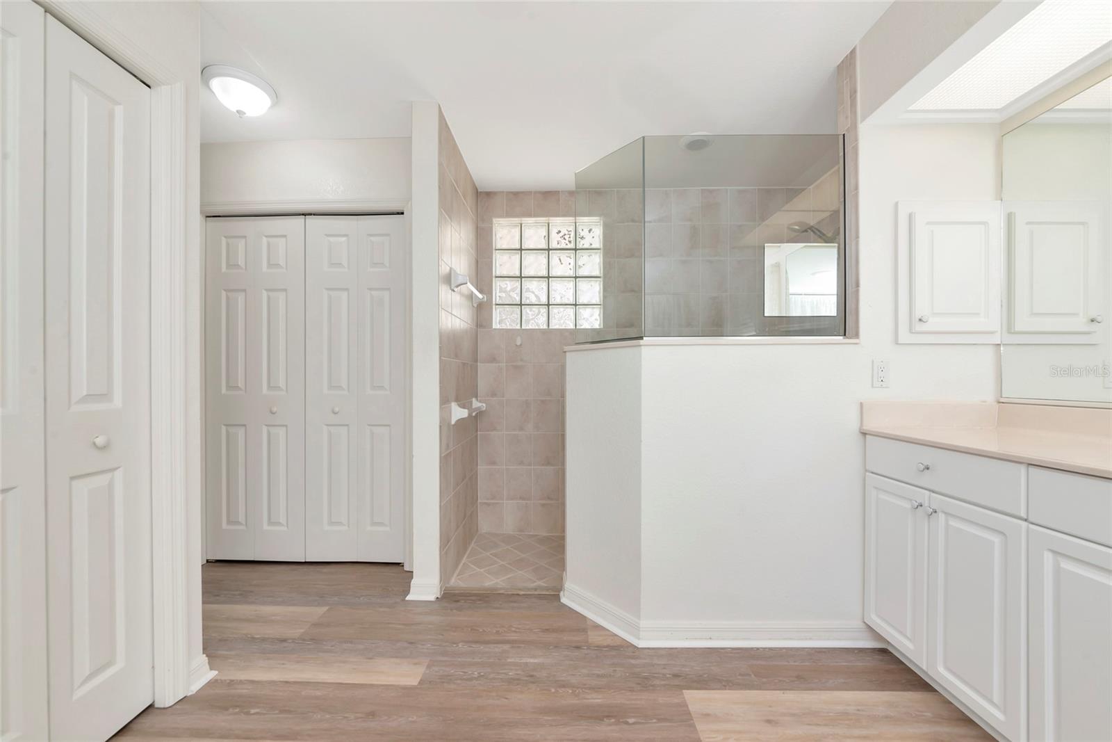 MANASOTA GARDENS - Residential