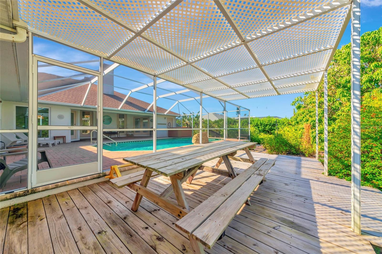 MANASOTA GARDENS - Residential