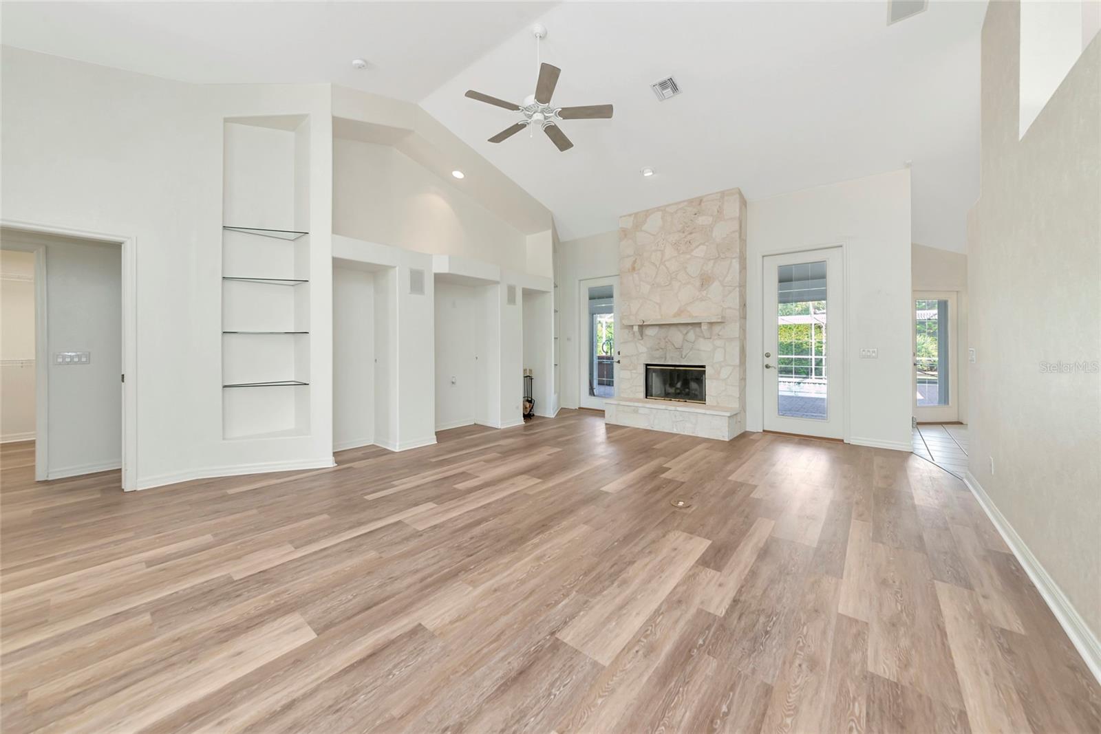 MANASOTA GARDENS - Residential