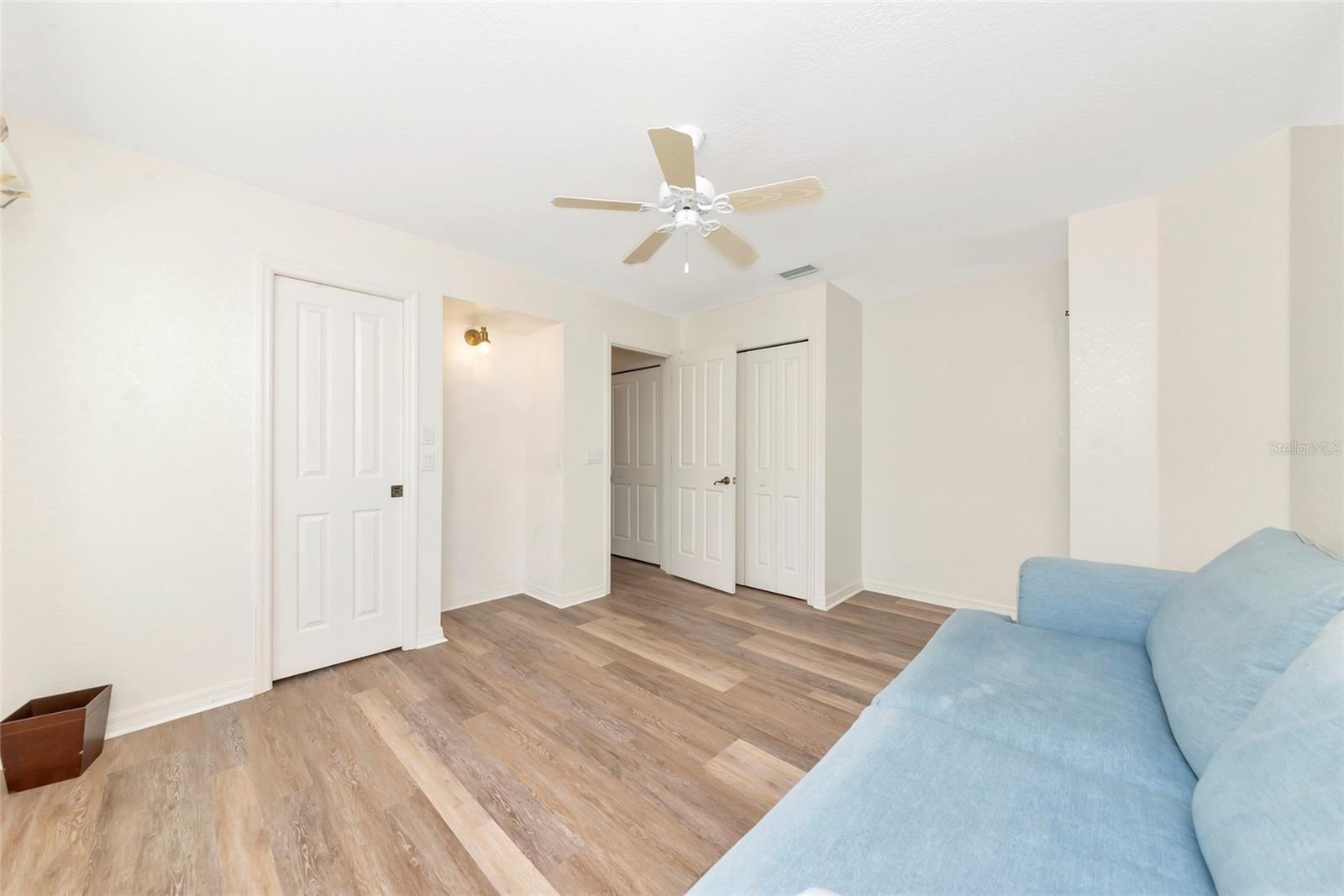 MANASOTA GARDENS - Residential