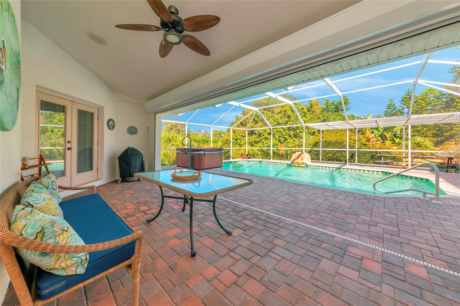 MANASOTA GARDENS - Residential