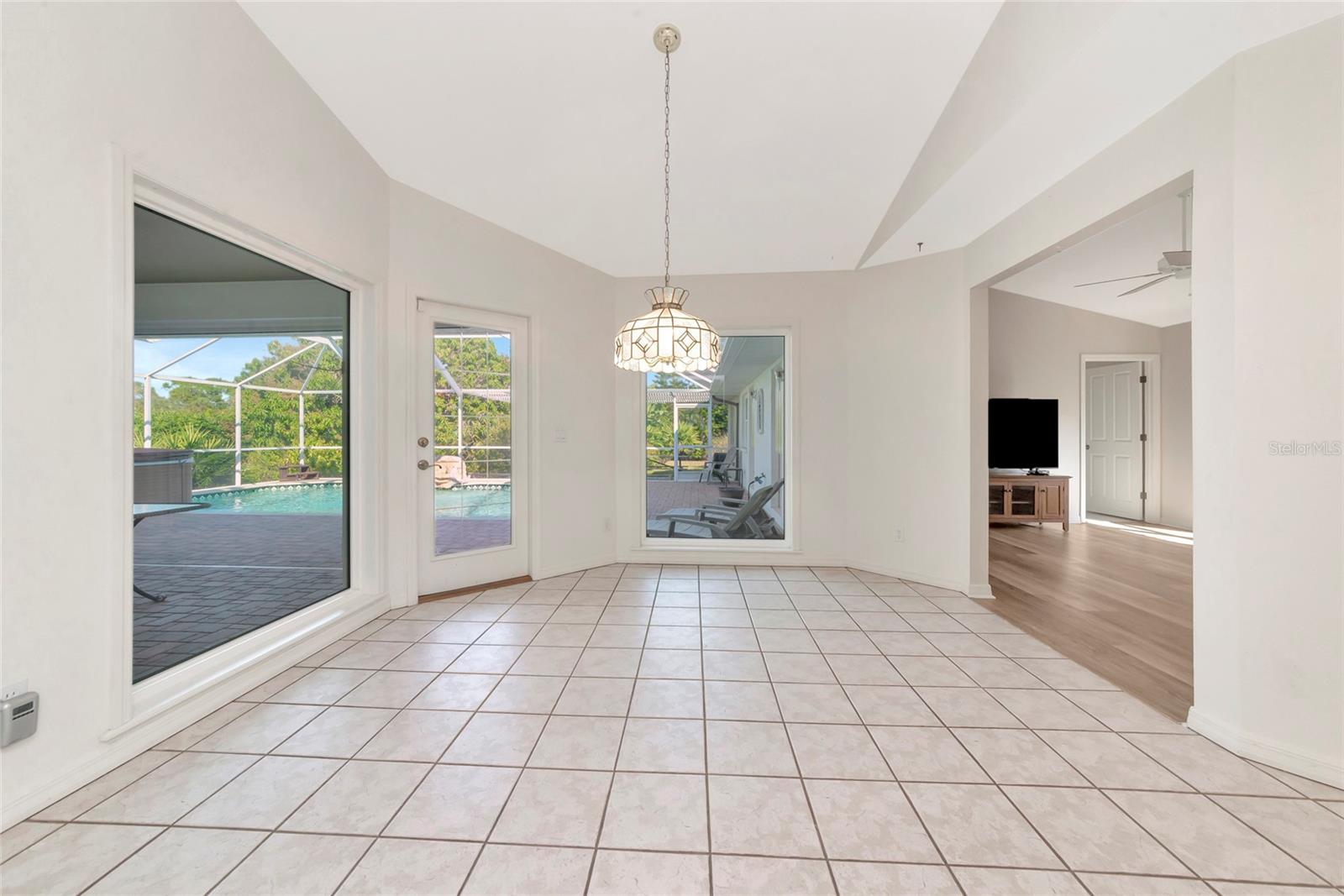 MANASOTA GARDENS - Residential