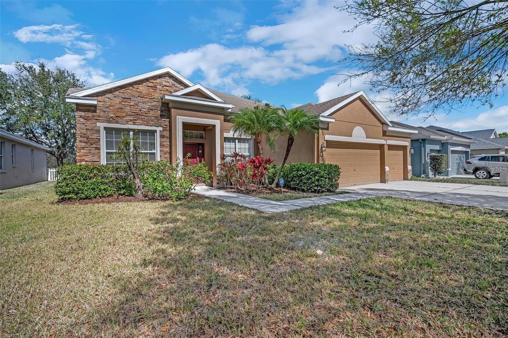 Photo of 11713 Summer Springs Drive, Riverview, FL 33579 (MLS # TB8413729)