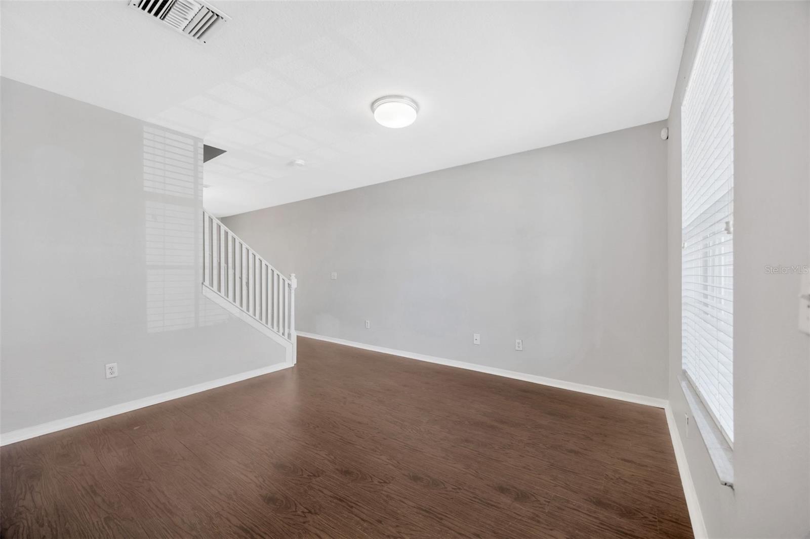 6106 OLIVEDALE DRIVE