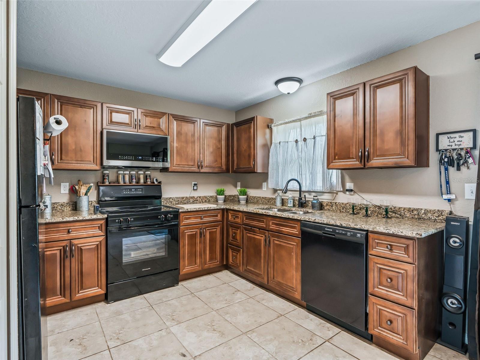 BELLEVIEW HEIGHTS ESTATE - Residential
