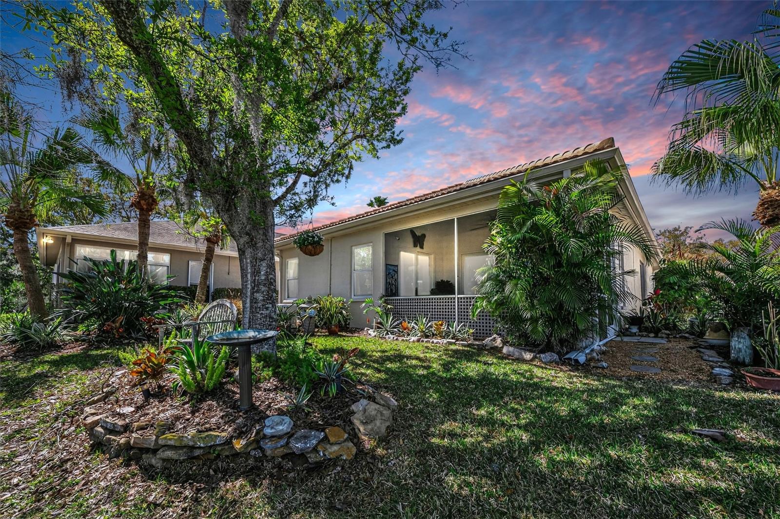 1527 WOODSTREAM DRIVE