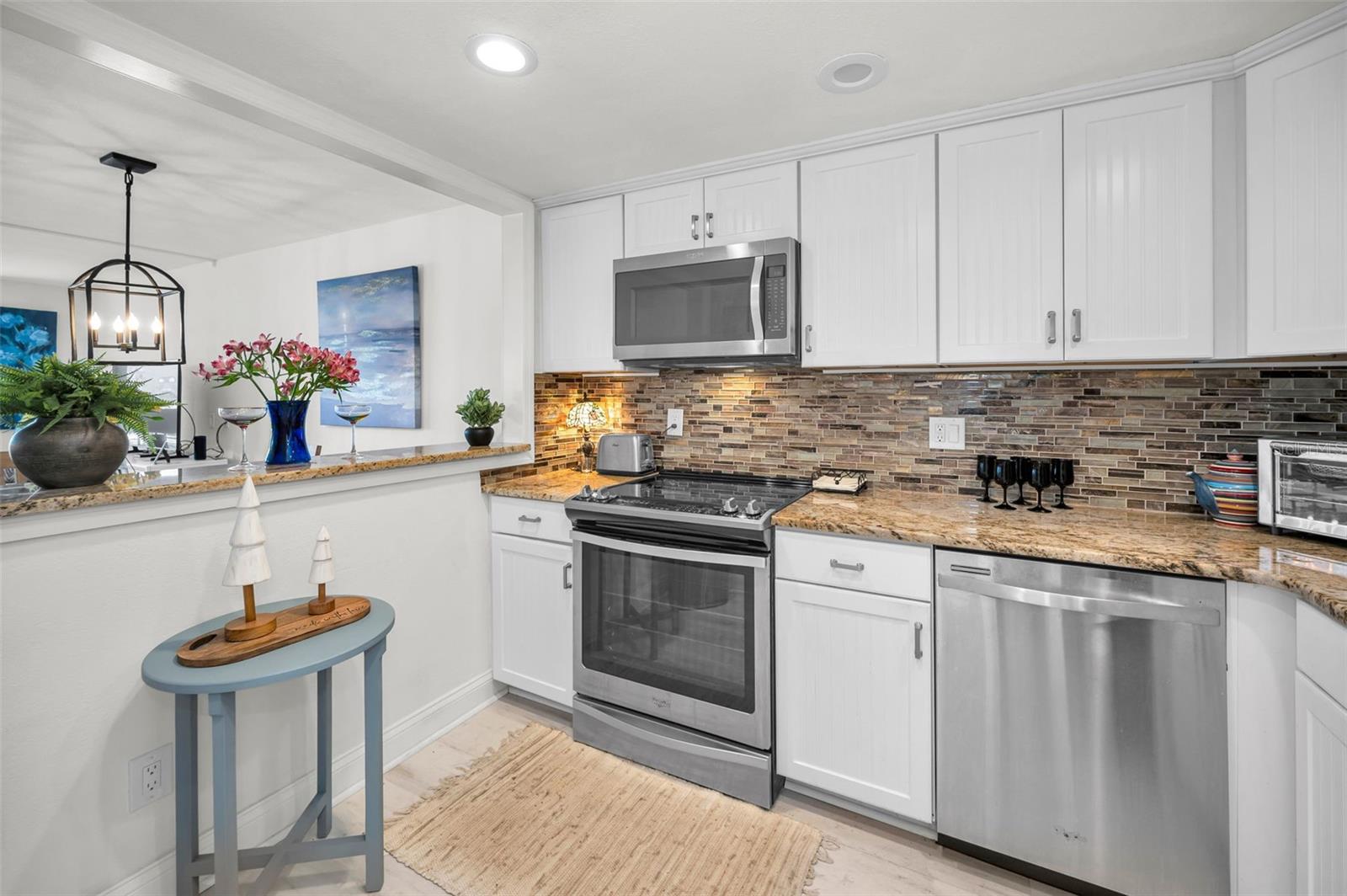 BAY ISLAND - Residential