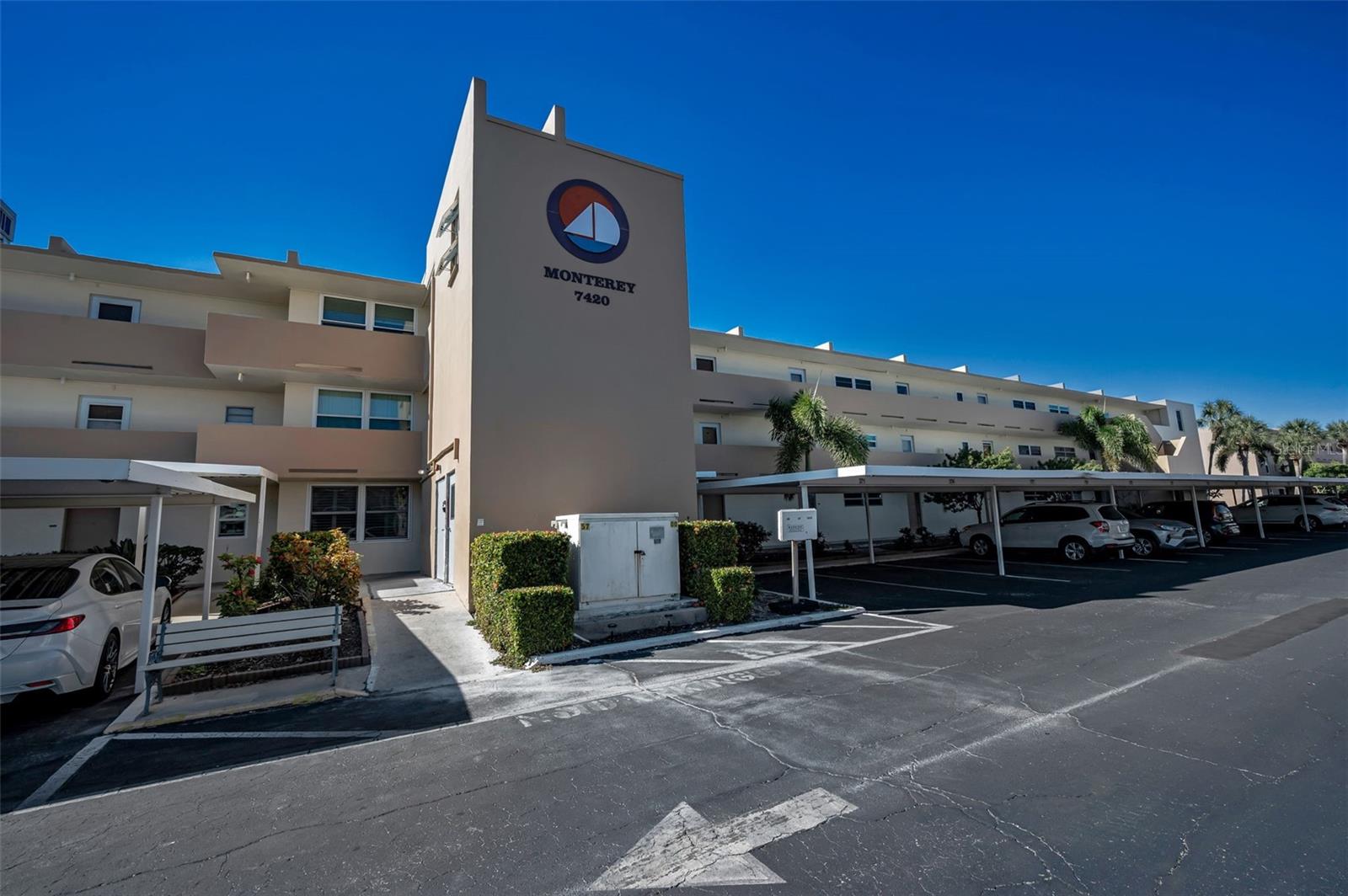 BAY ISLAND - Residential