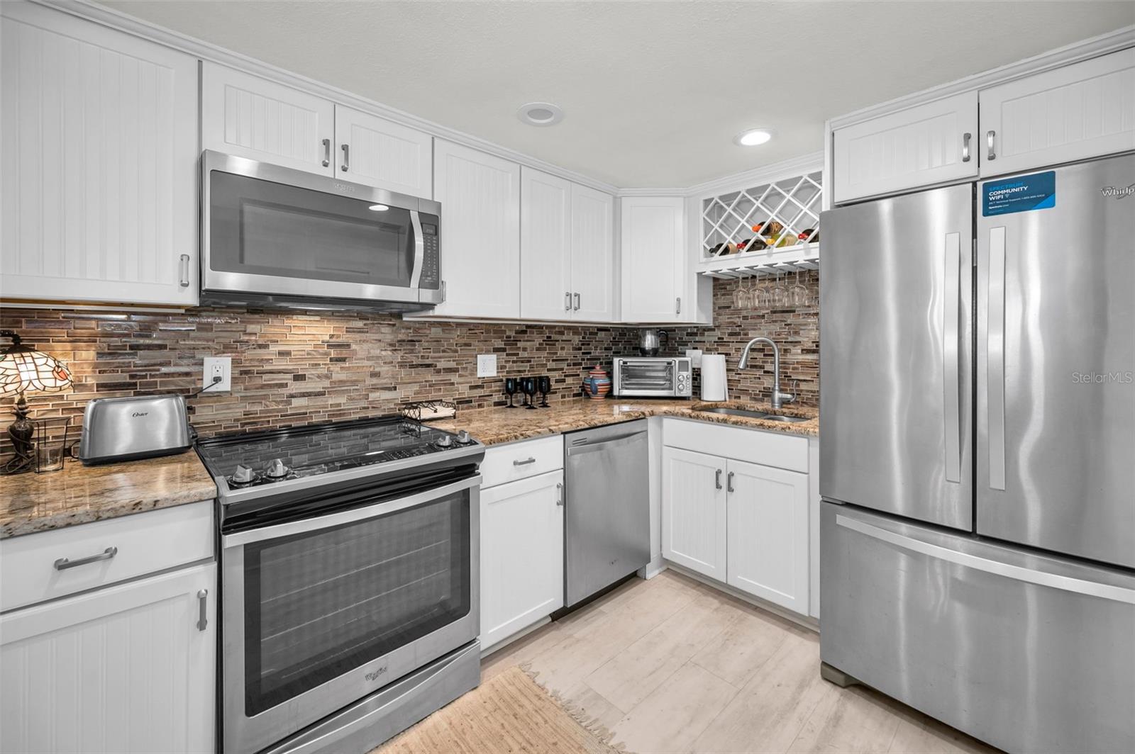 BAY ISLAND - Residential