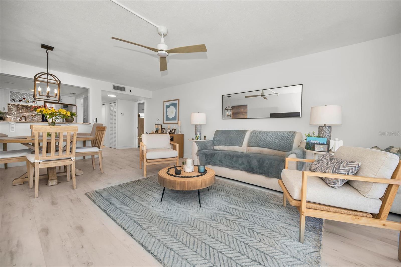 BAY ISLAND - Residential