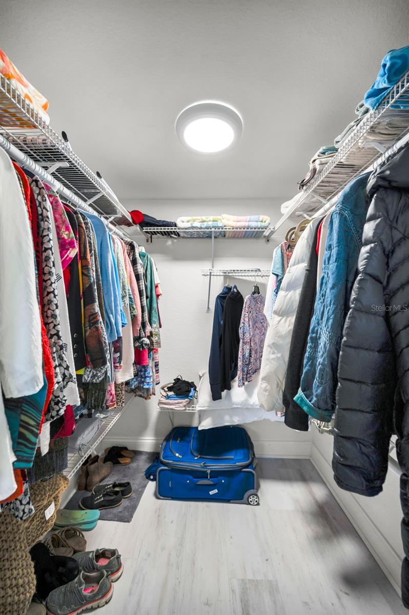 BAY ISLAND - Residential