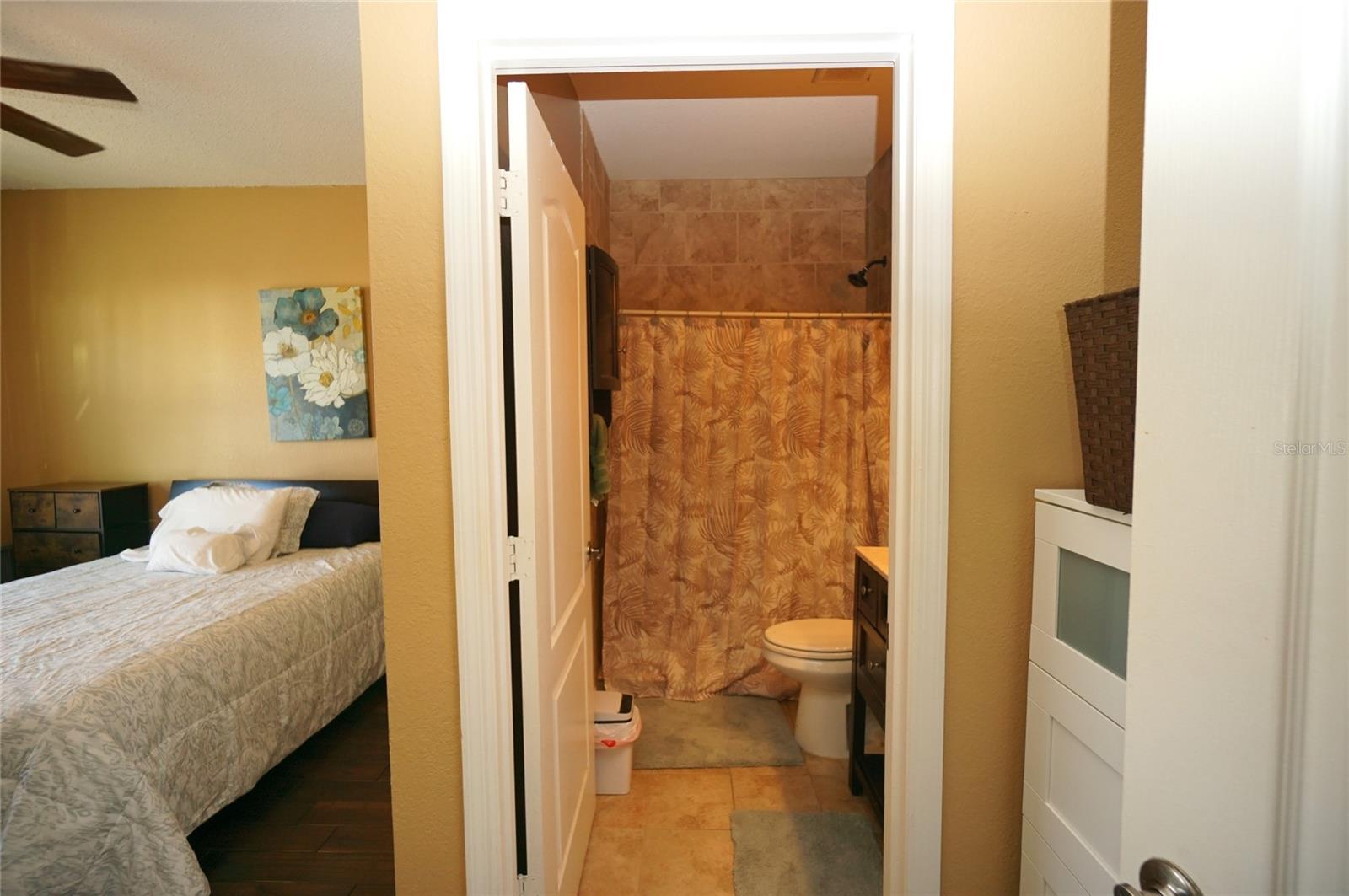 ISLAND WALK A CONDO - Residential Lease