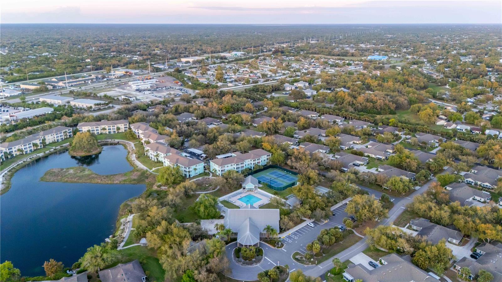 WATERSIDE CLUB 04 AT HERITAGE - Residential