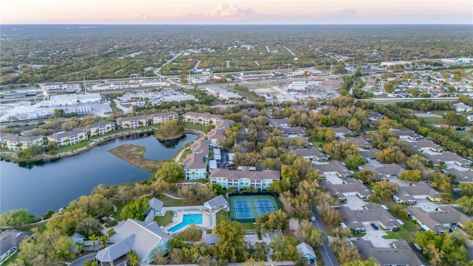 WATERSIDE CLUB 04 AT HERITAGE - Residential