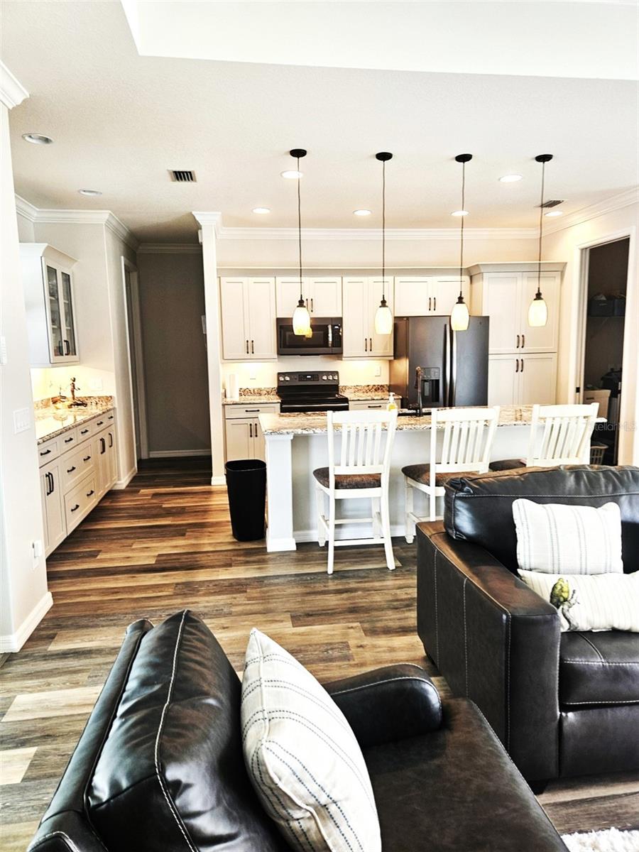SOUTH VENICE - Residential Lease