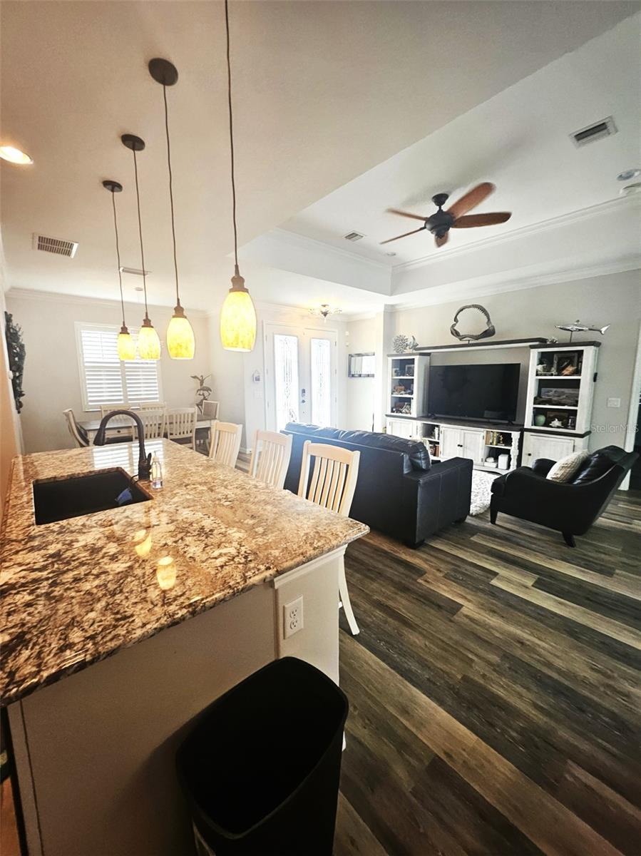SOUTH VENICE - Residential Lease