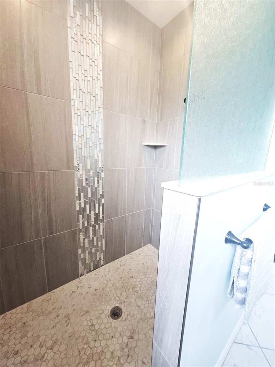 SOUTH VENICE - Residential Lease