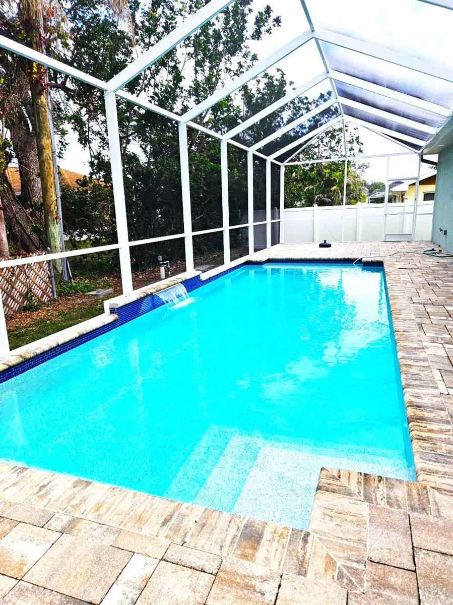 SOUTH VENICE - Residential Lease