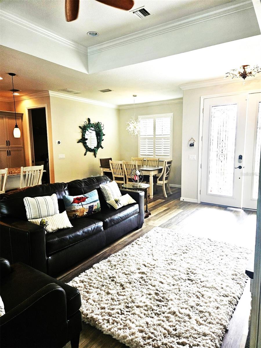 SOUTH VENICE - Residential Lease