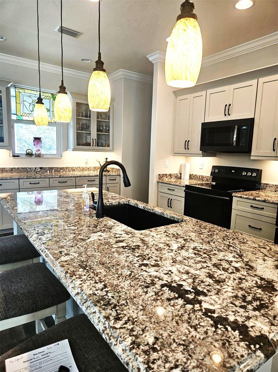 SOUTH VENICE - Residential Lease