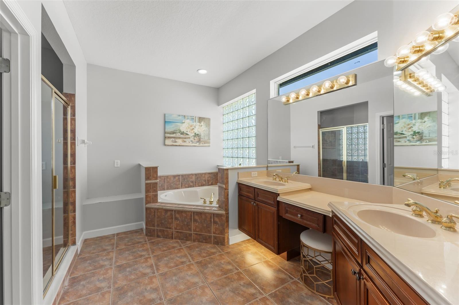 RESERVE AT BELMERE 48 23 - Residential