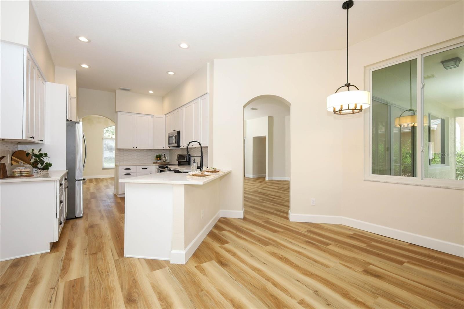 UNIVERSITY ESTATES - Residential