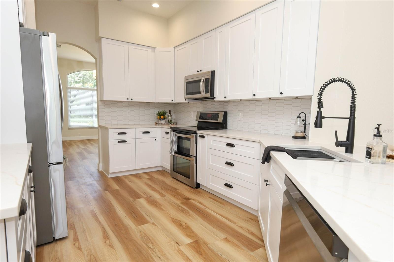 UNIVERSITY ESTATES - Residential