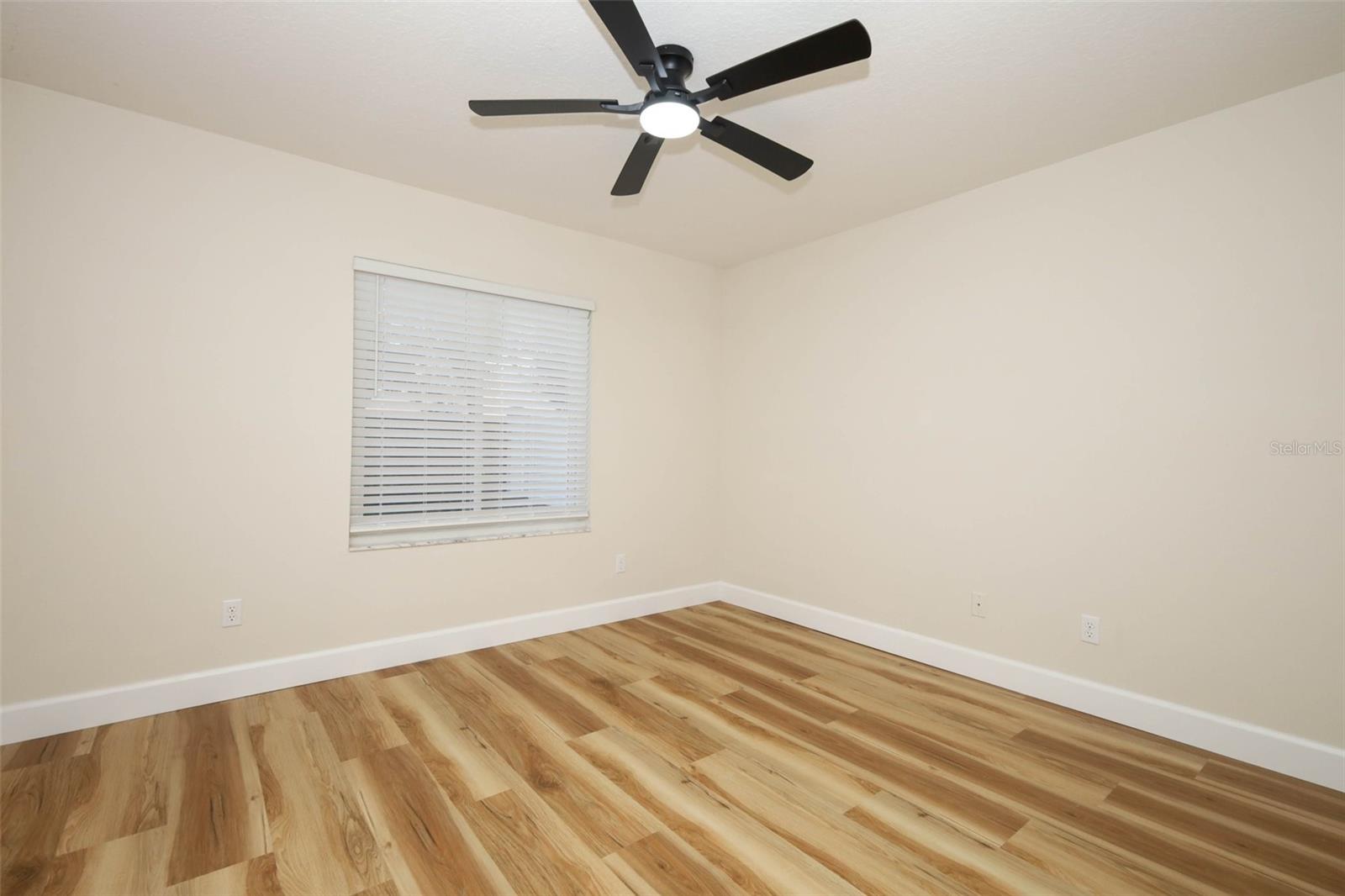 UNIVERSITY ESTATES - Residential