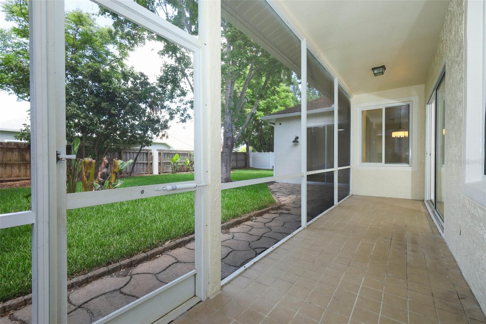 UNIVERSITY ESTATES - Residential