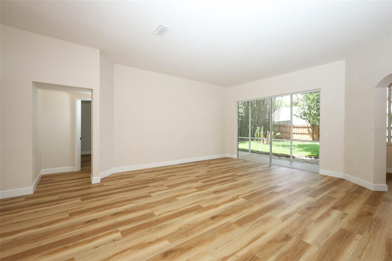 UNIVERSITY ESTATES - Residential