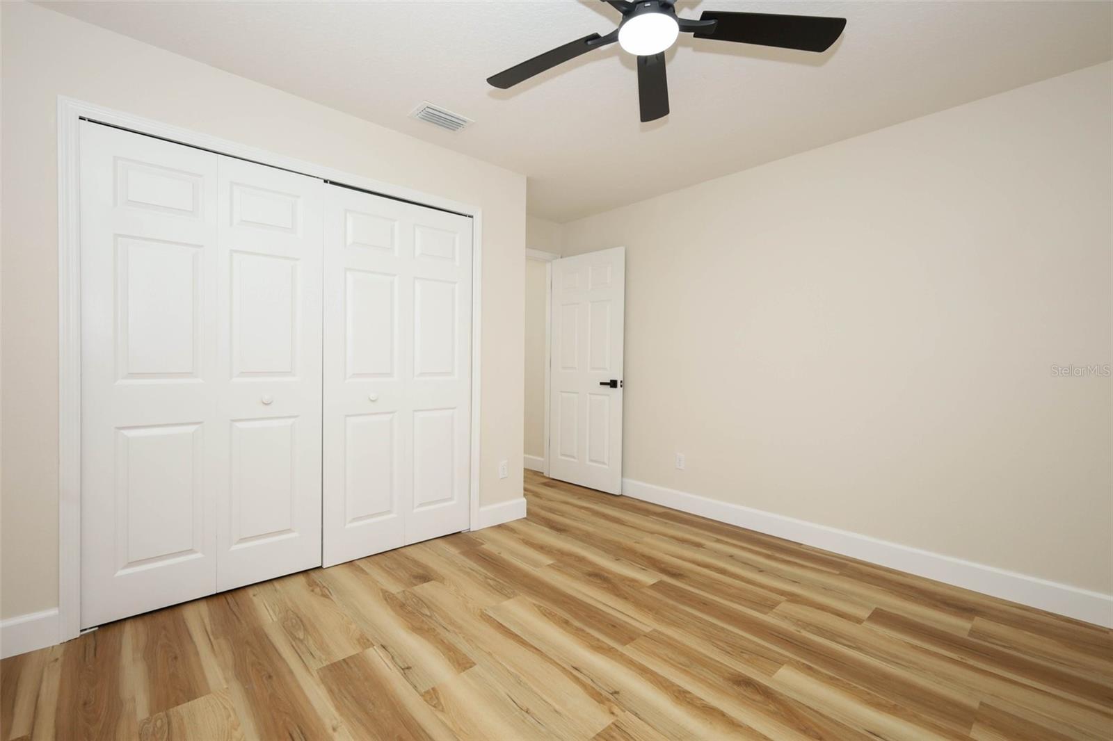 UNIVERSITY ESTATES - Residential