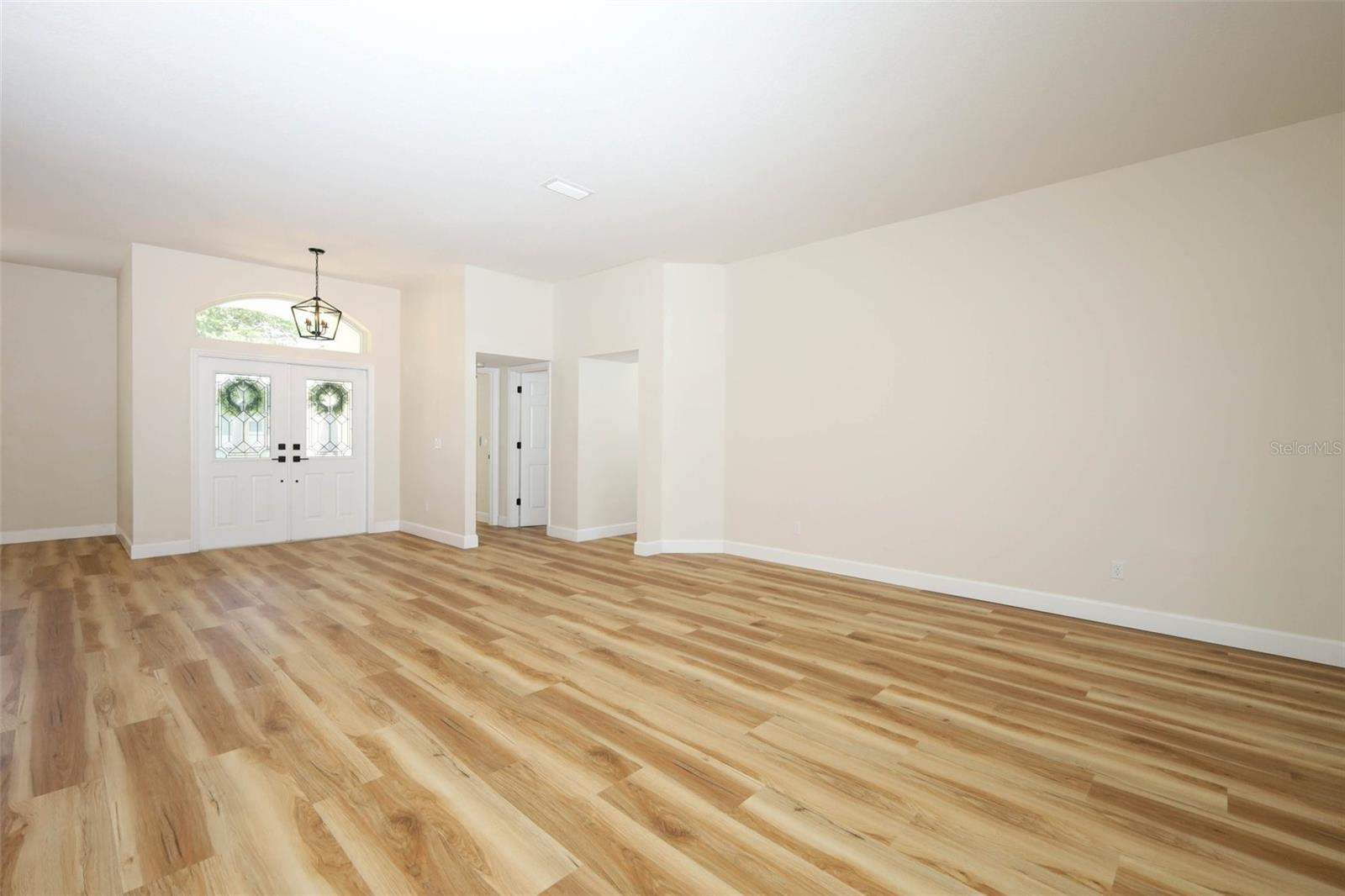 UNIVERSITY ESTATES - Residential