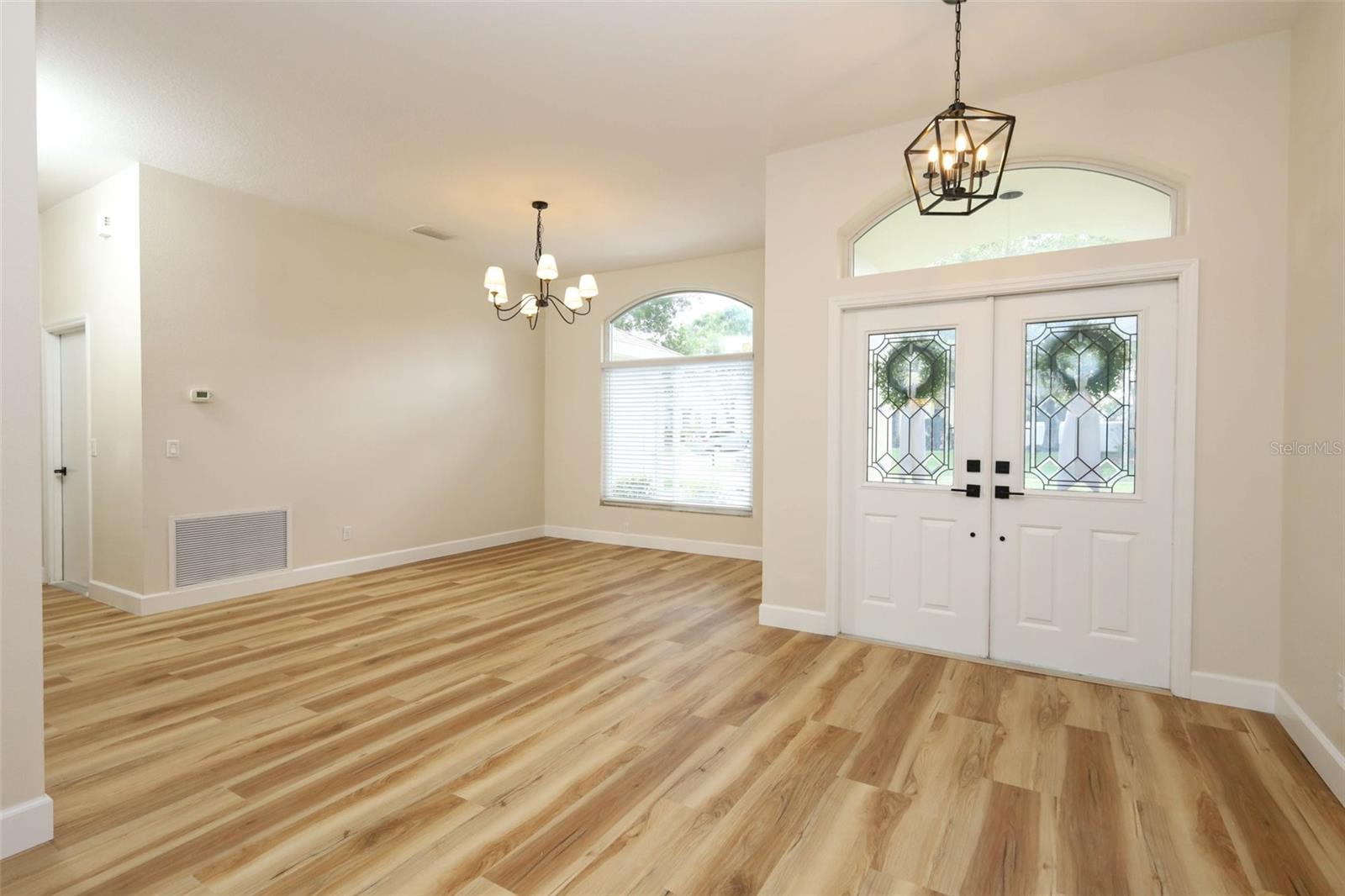 UNIVERSITY ESTATES - Residential