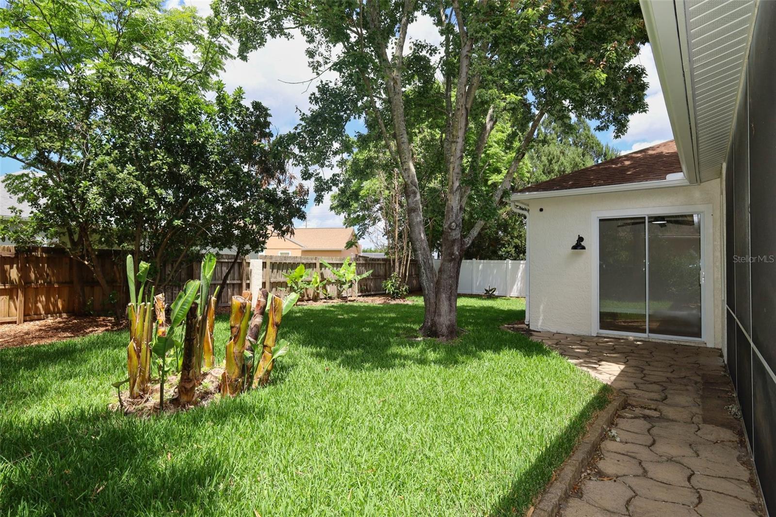 UNIVERSITY ESTATES - Residential