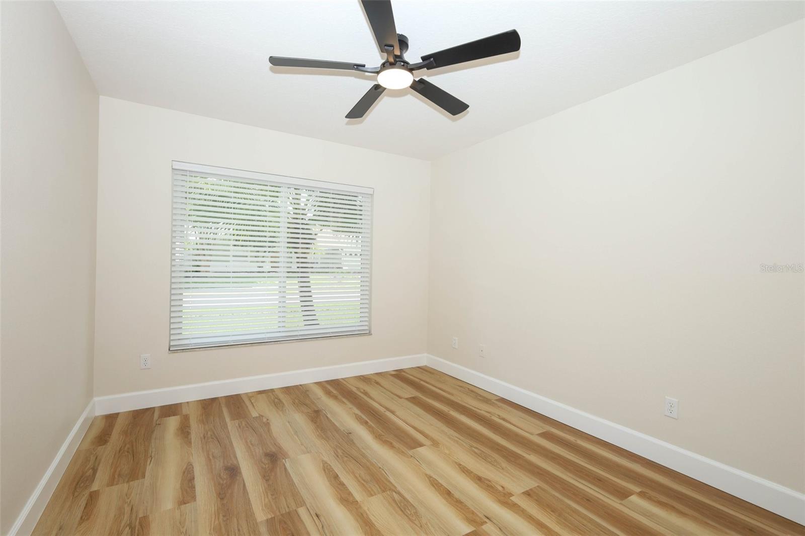 UNIVERSITY ESTATES - Residential