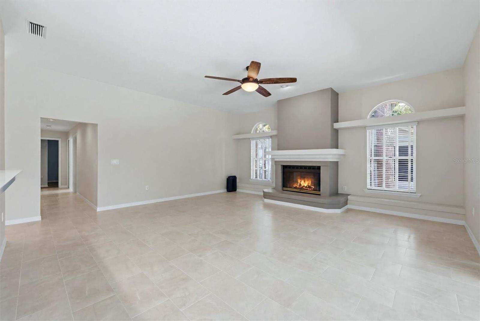 LAKES ESTATES 3 OF SARASOTA - Residential