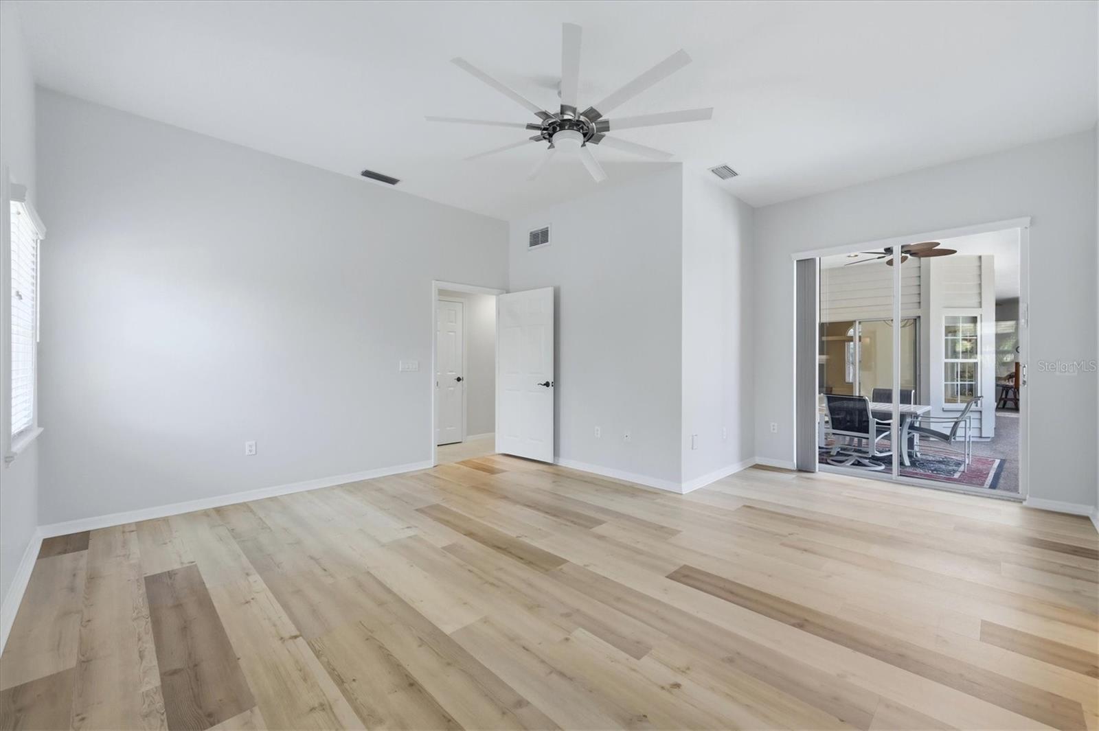LAKES ESTATES 3 OF SARASOTA - Residential